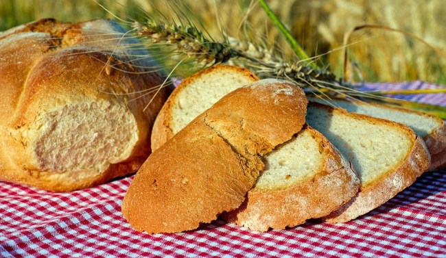 What Are The End Slices On A Loaf Of Bread Are Called