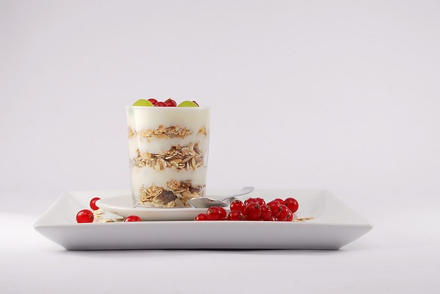 yogurt parfait muesli