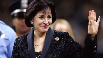Saints And Pelicans Owner Surprises Over 400 People, Pays Off Almost $100K In Orders At Local Walmart