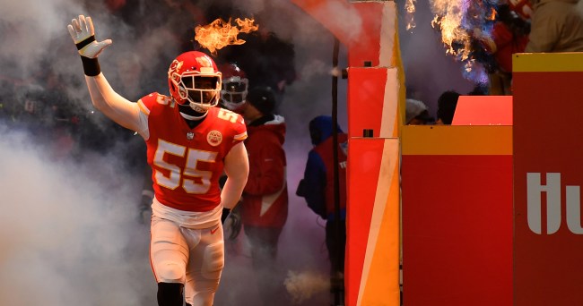 Dee Ford Destroyed On Twitter, Wikipedia After Costing Chiefs Interception