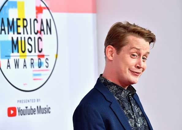 LOS ANGELES, CA - OCTOBER 09:  Macaulay Culkin attends the 2018 American Music Awards at Microsoft Theater on October 9, 2018 in Los Angeles, California.  (Photo by Frazer Harrison/Getty Images)