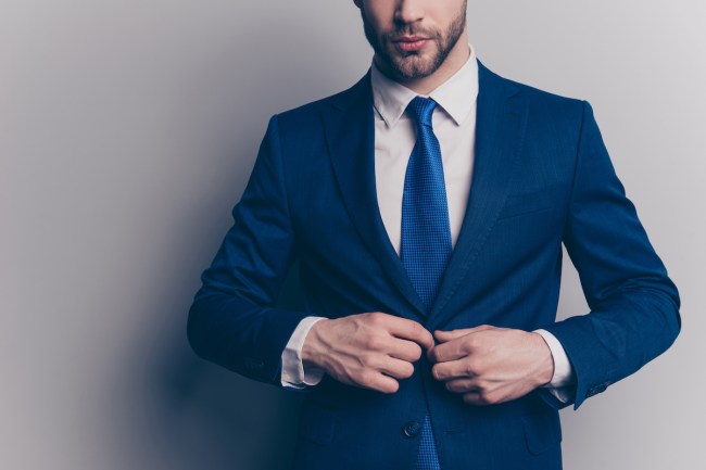 How To Dress For A Wedding