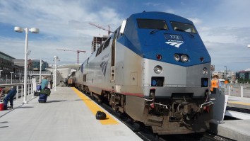 Amtrak Passengers Were Stranded On A Train For Almost Two Days And It Sounds Like The Definition Of Hell