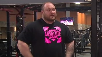 Hero Powerlifter Lifts 2-Ton SUV To Help Save A Man Trapped Underneath, Proves Not All Masculinity Is Toxic