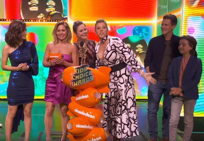 ull House stars Bob Saget, John Stamos and Candace Cameron Bure, defend Lori Loughlin