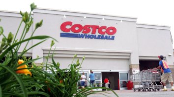 Costco Is Selling Giant Lobster Claws And They’re Frighteningly Colossal!!!