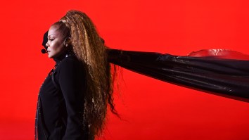 Janet Jackson Photoshopped The Glastonbury Poster To Give Herself Top Billing, And Reactions Were Hilarious