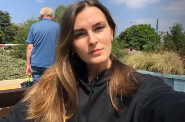 woman kicked off flight for inappropriate shirt