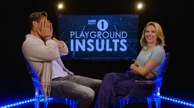 Chris Hemsworth And Scarlett Johansson Suck At Insulting Each Other
