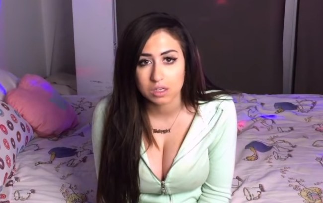 influencer jessy taylor hysterically crying meltdown instagram deleted 9-5 job