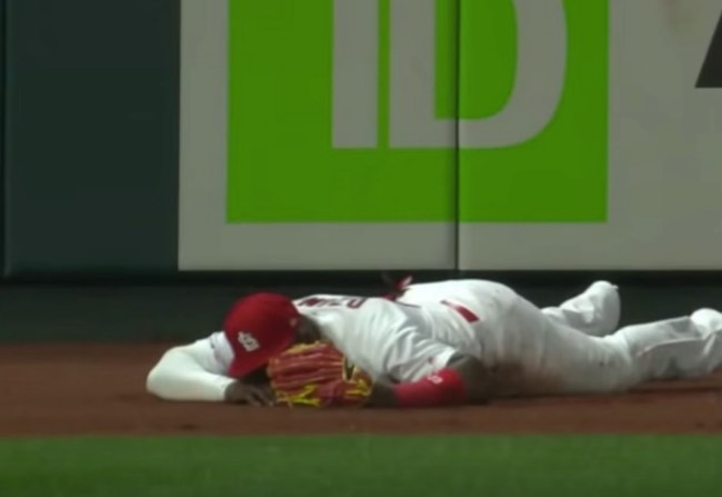 Marcell Ozuna outfield blooper
