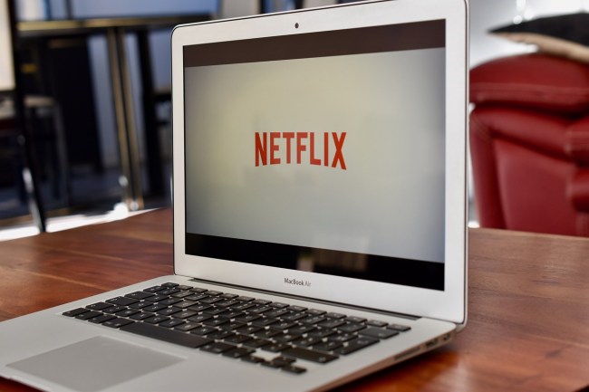 netflix testing shuffle feature