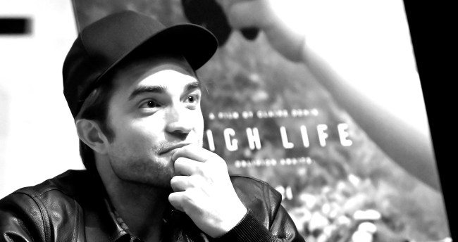 Fan Reactions Robert Pattinson Play New Batman