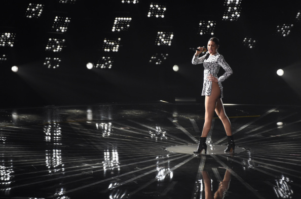 Jessie J addresses misspelled tattoo in Instagram photo