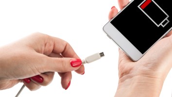 Why You Should Never Charge Your Phone At The Airport