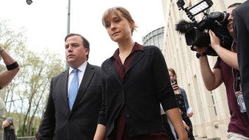 ‘Smallville’ Star Allison Mack Allegedly Told Sex Slave She Could Become Wonder Woman, Starved Others