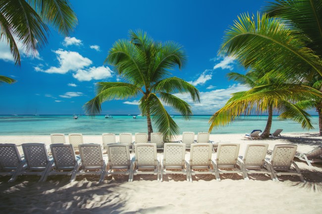 After 3 people died at a Dominican Republic resort, tourists are coming forward how they got gravely sick while traveling to the Caribbean island.