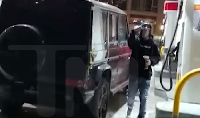Lil Xan pulls gun on man for Tupac is boring comment and situation is caught on video.