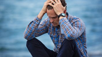 3 Simple Ways To Stop Yourself From Having A Panic Attack At Work