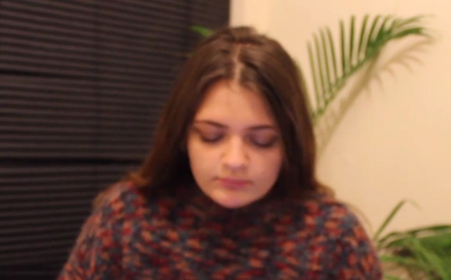 woman paid to sneeze, student paying her way through college by guys paying her to sneeze