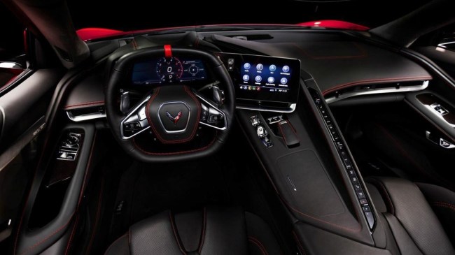 2020 Chevrolet Corvette Stingray C8 photos and specs.