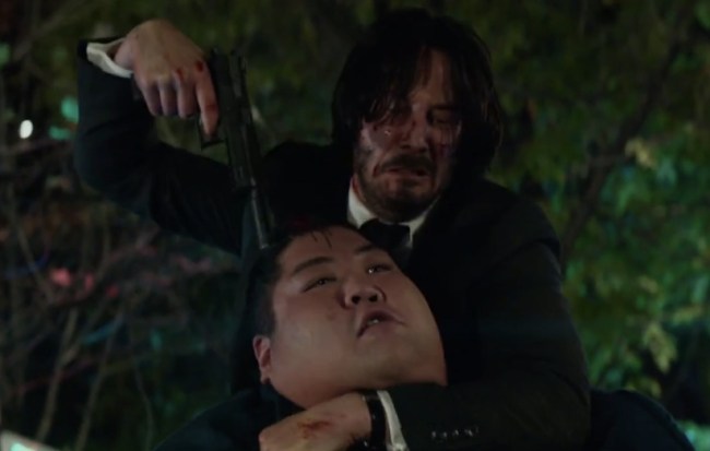 johnwick2-gunpoint-headlock-sumoman