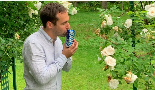man marries keystone light can