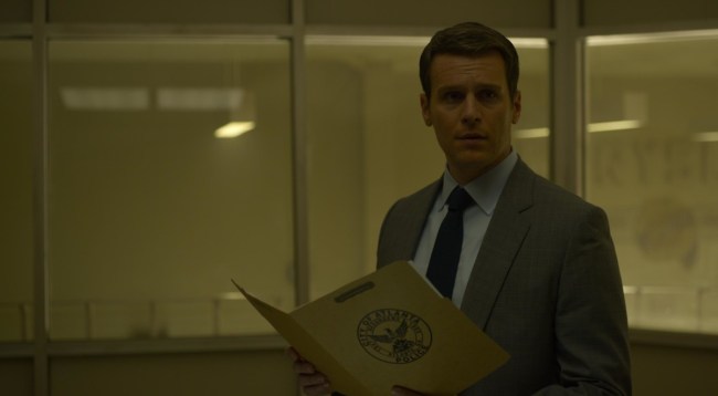 Netflix Released New Images From The Second Season Of Mindhunter