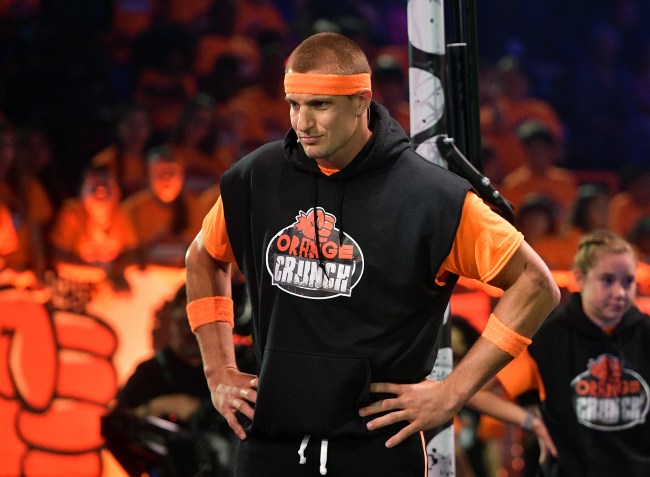 Source claims Rob Gronkowski has a '40 percent' chance of returning to NFL this season