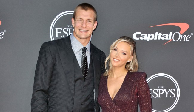 Rob Gronkowski Tells Drew Brees Im Coming Back On ESPYs Red Carpet