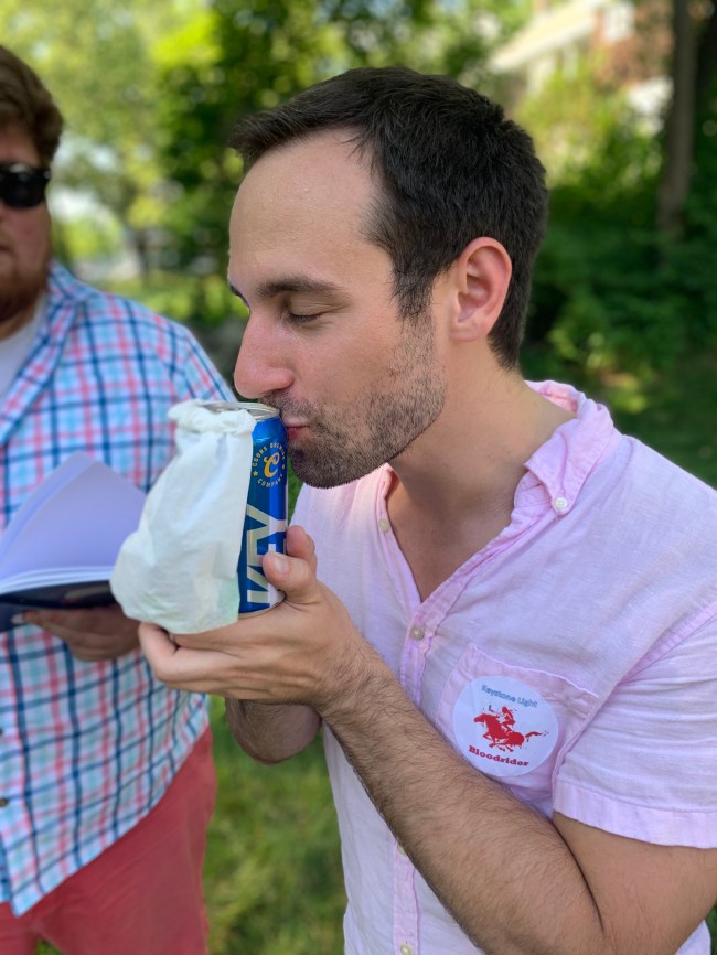 man marries keystone light can