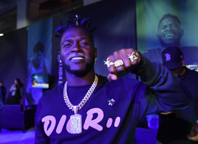 Antonio Brown posts cryptic Instagram caption hinting at retirement