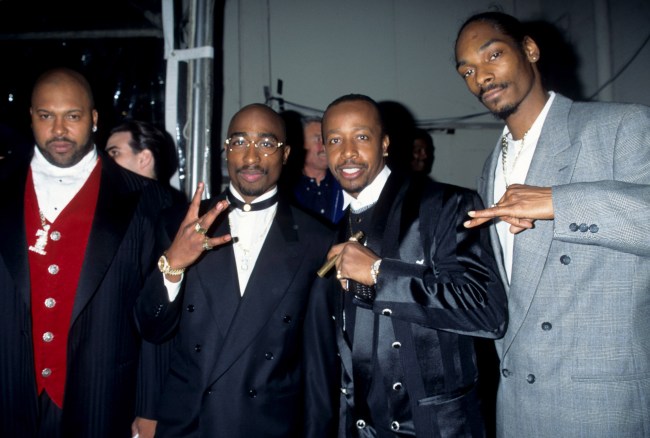 Snoop Dogg's new song "Let Bygones Be Bygones" defends Death Row Boss Suge Knight. Master P, Dr. Dre and Tupac.