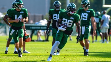 Le’Veon Bell Shades Steelers Coaching Staff With Praise For ‘Genius’ Jets Coaches Adam Gase, Gregg Williams