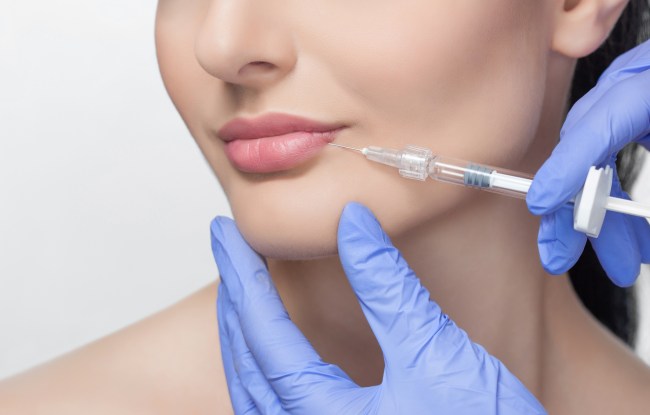 22-year-old Instagram Andrea Emilova Ivanova from Bulgaria wants to have the biggest lips in the world and has undergone 15 surgeries in her plastic surgery quest.