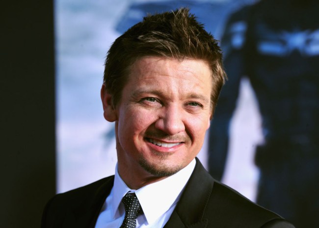 jeremy renner shuts down app trolling