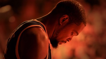 Kevin Durant Is Back Chirping At Random Fans On Twitter Who Dare Level Criticisms His Way