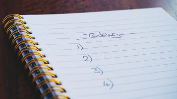 Ask Yourself These 2 Questions Before Every Work Day To Really Get Stuff Done