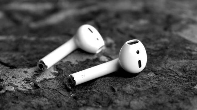 Fashion Brand ASOS Is Selling Fake Non-Functional Wireless Earbuds
