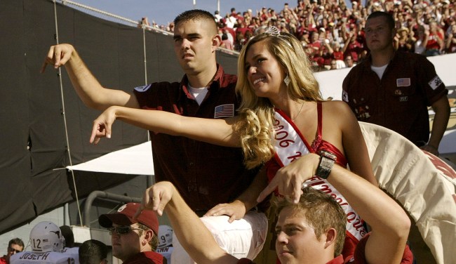 Oklahoma Twitter Posts Horns Down Tweet After School Warns Not To