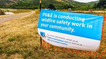 PG&E Shuts Power Off; Zuck To Testify; Ken Fisher Is Pretty Creepy