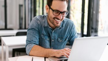 Starting A Career? You Might Want To Check These Best & Worst Spots To Do So Before Accepting A Job