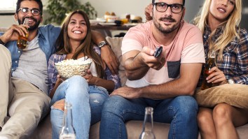 Choose One Of Three Awesome Rewards When Bundling DIRECTV With Internet From AT&T This Holiday Season