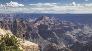 This Video Footage Of A Woman Nearly Falling Off A Cliff At The Grand Canyon While Glued To Her Phone Is Infuriating
