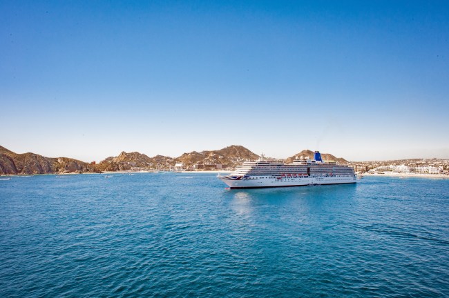 German couple kicked off a cruise ship because of their loud sex.