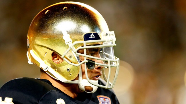 Manti Teo Has A Girlfriend Jovi Nicole Engbino And Shes Real