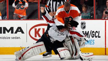 5 Hockey Goalie Fights That Prove It’s The Most Electric Event In The Entire World Of Sports
