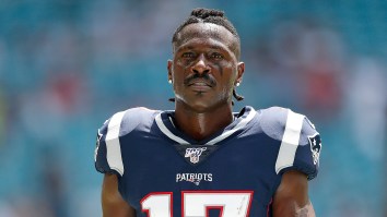 Antonio Brown Reacts To Tom Brady And The Patriots Offense Struggling On ‘Sunday Night Football’ Vs Texans