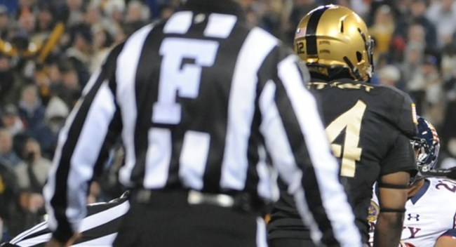 Redbox Bowl T-Shirt Botches Cals Name Uses An Old Illinois Helmet