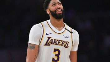 Chicago-Born Anthony Davis Gets Torn Apart By Twitter For Showing Up To Packers-Seahawks Wearing Aaron Rodgers Jersey